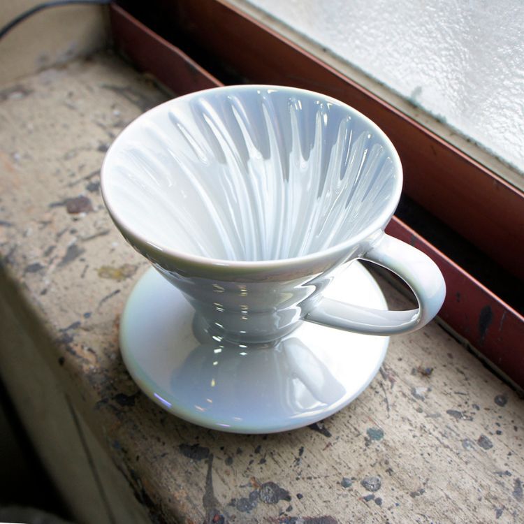 HARIO V60 01 titanium white pearlescent filter cup Pearl Ceramic Coffee Dripper VDC-01-WO