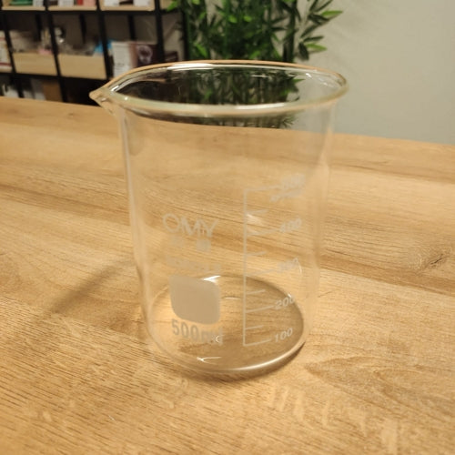 Glass measuring cupGlass mug